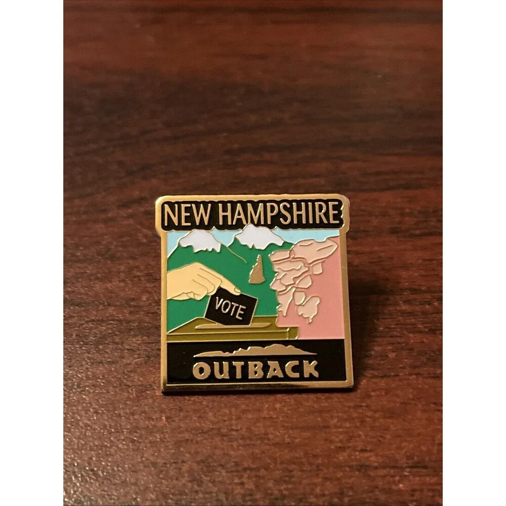 Outback Steakhouse 50 States New Hampshire Lapel Hat Pin‎